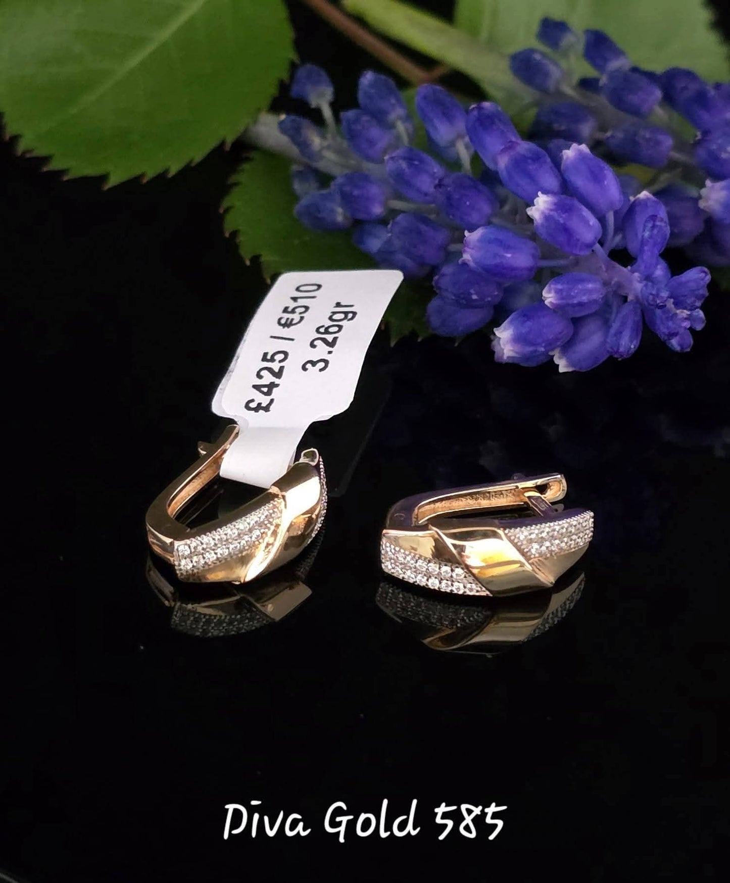 585 Gold earrings. 3.26gr
