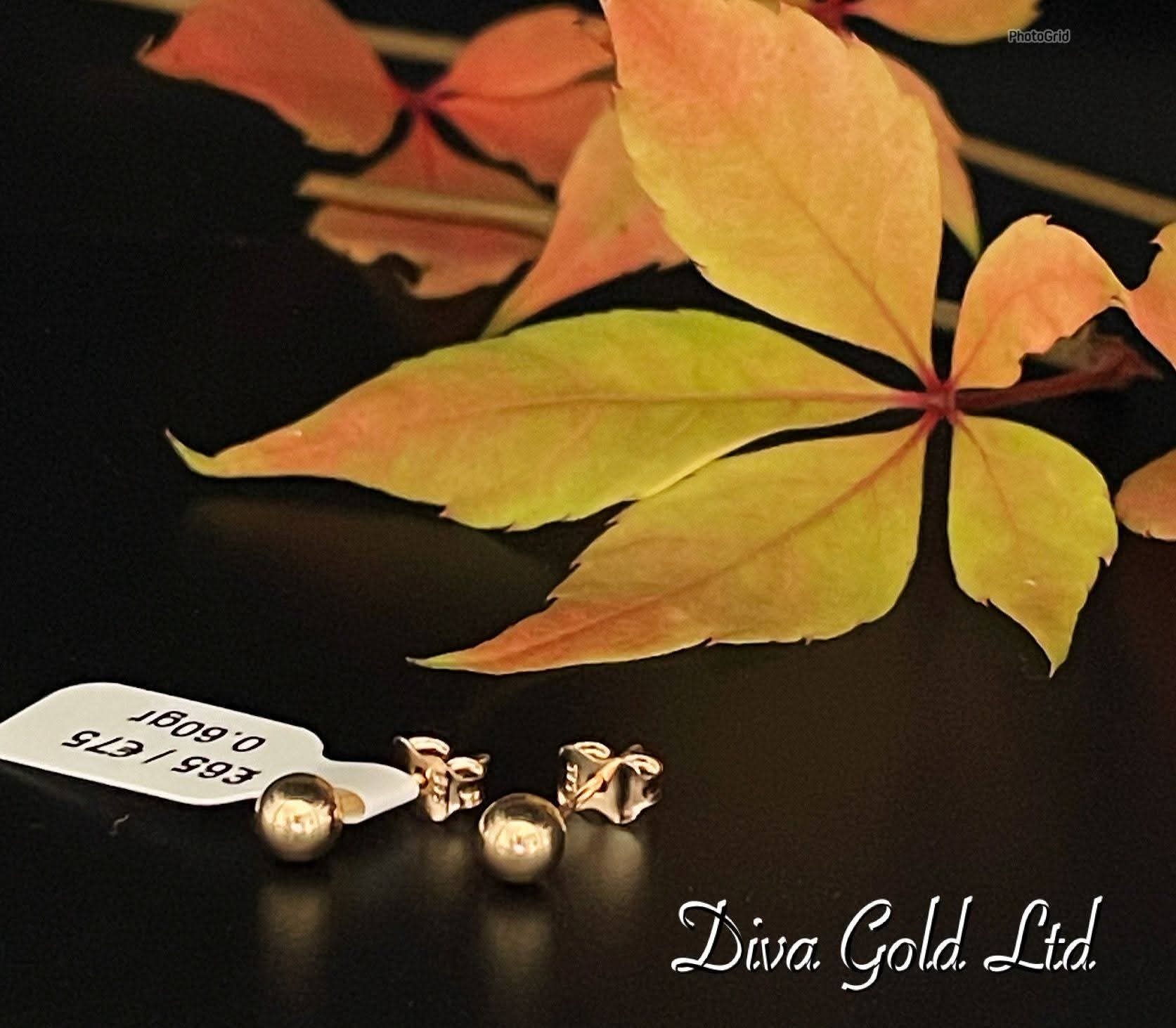 Gold 585 studs earrings