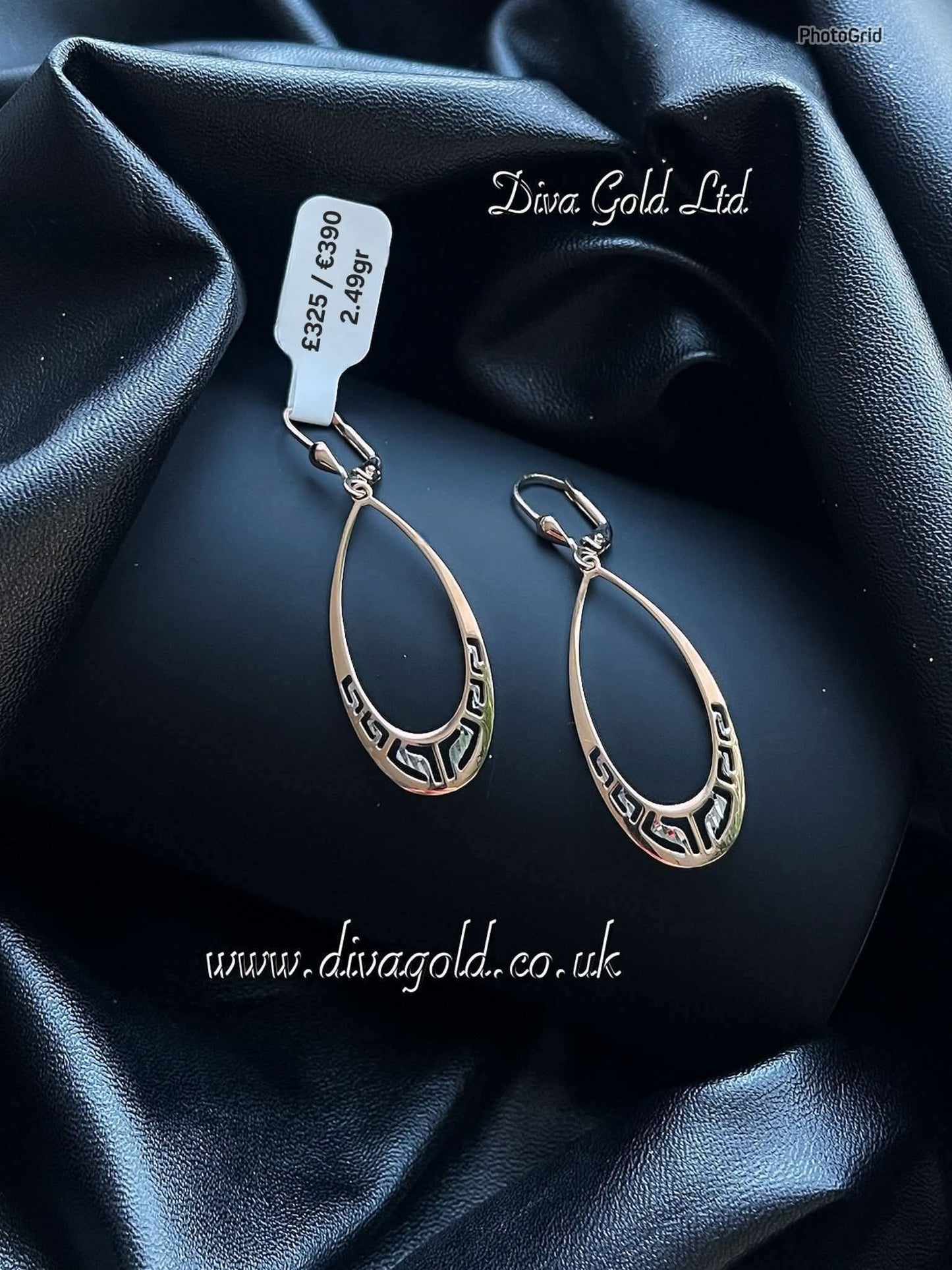 585 Gold earrings. 2.49gr
