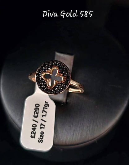 Gold women ring / black zircon stones. Size 17