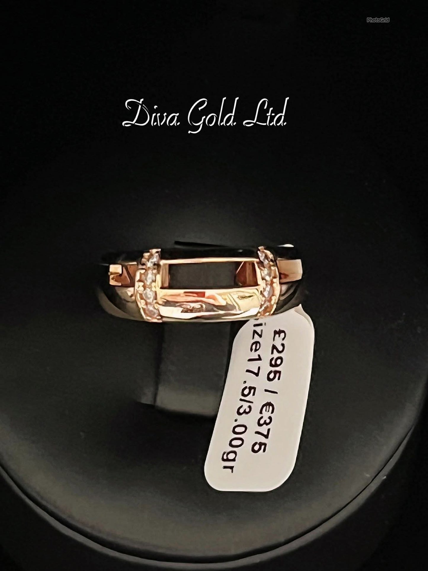 Gold ring with zircon stones Size 17.5