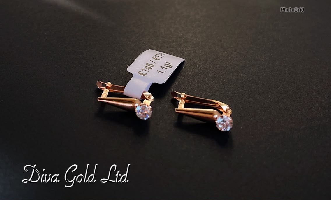 585 Gold earrings. 1.10gr