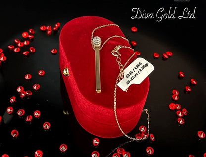 Gold Chain with pendant. 45-47cm
