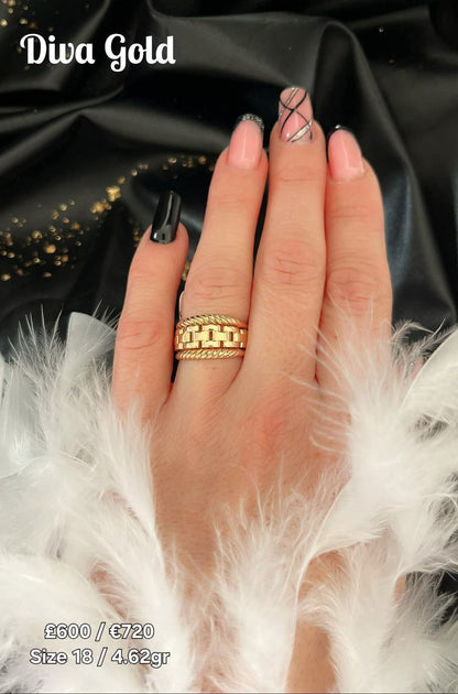 Gold women Ring.Size 18